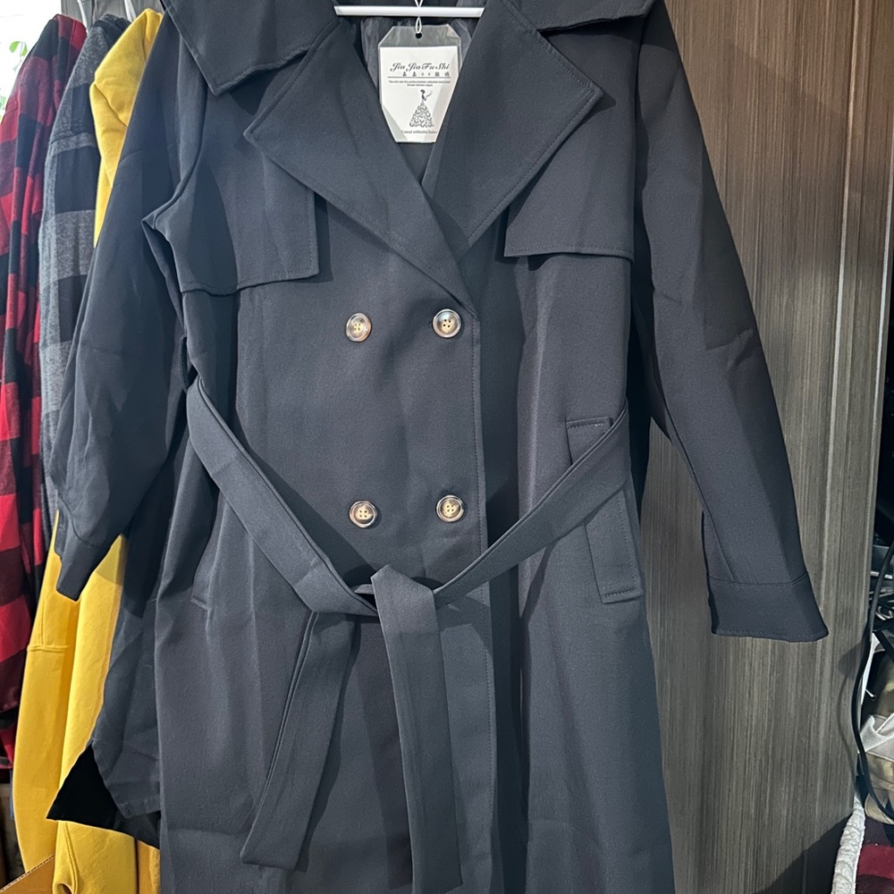 trench coat 🖤